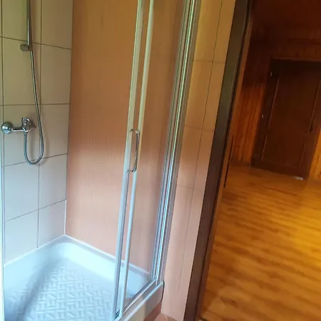 Gugel Hotel *