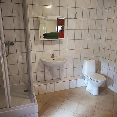 Gugel Szálloda Hollópatak